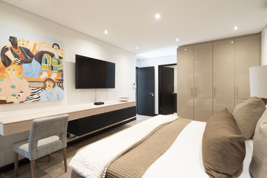 To Let 3 Bedroom Property for Rent in Green Point Western Cape